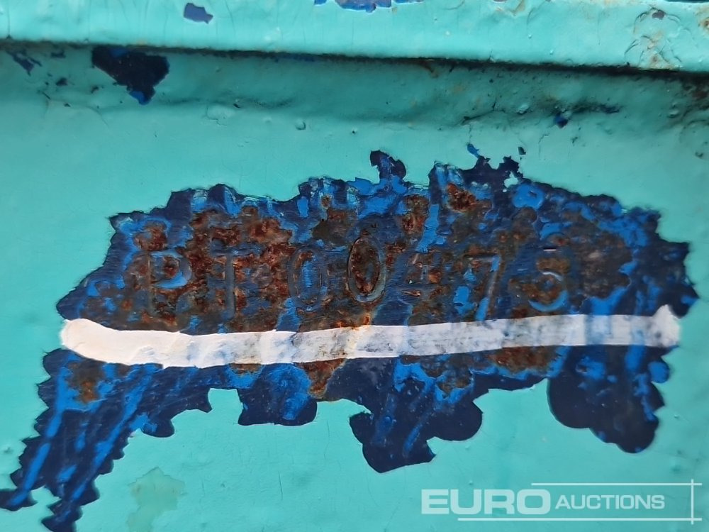 Ekskavator mini Kobelco SK007: gambar 28