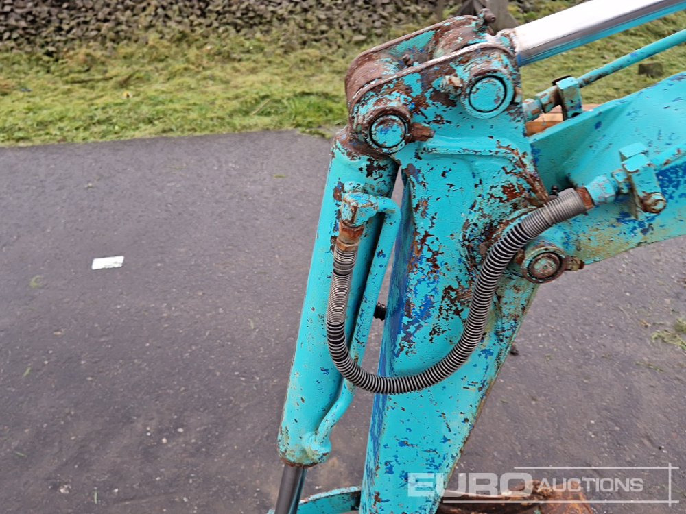 Ekskavator mini Kobelco SK007: gambar 17