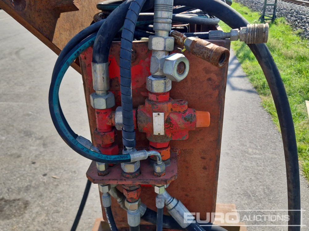 Lampiran untuk Ekskavator Hydraulic Rotating Fork Attachment: gambar 8