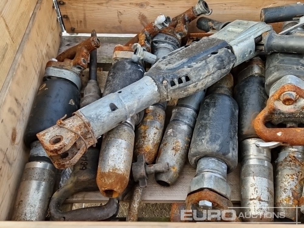 MAC3 P13 + BB20 Pneumatic Breaker (17 of) - Mesin aspal: gambar 5 MAC3 P13 + BB20 Pneumatic Breaker (17 of) - Mesin aspal: gambar 5