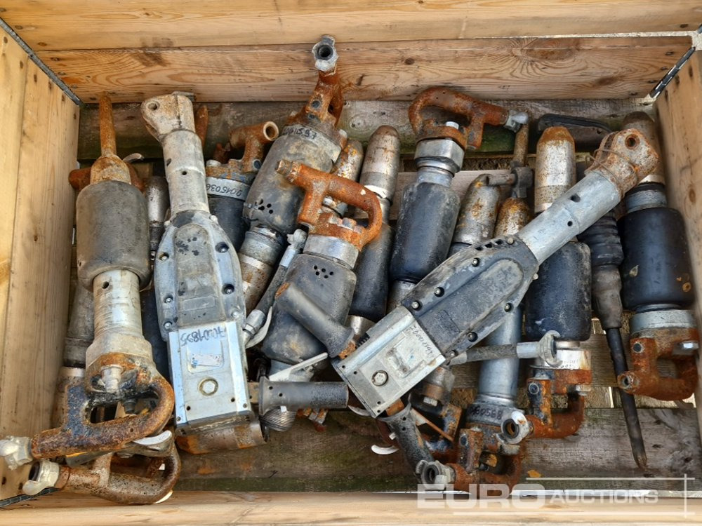 MAC3 P13 + BB20 Pneumatic Breaker (17 of) - Mesin aspal: gambar 1 MAC3 P13 + BB20 Pneumatic Breaker (17 of) - Mesin aspal: gambar 1