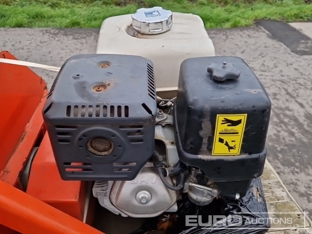 Pemotong kayu Mobile Garden Wood Chipper: gambar 10 Pemotong kayu Mobile Garden Wood Chipper: gambar 10