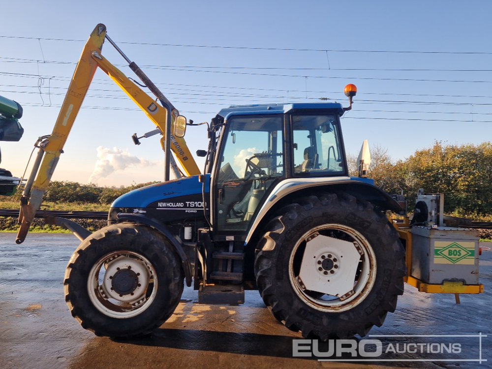 New Holland TS100 - Traktor: gambar 2 New Holland TS100 - Traktor: gambar 2