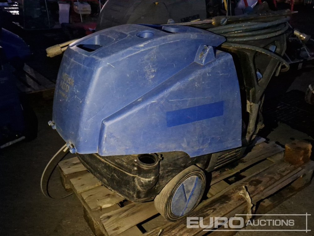 Nilfisk Neptune - Mesin cuci tekanan tinggi: gambar 1 Nilfisk Neptune - Mesin cuci tekanan tinggi: gambar 1