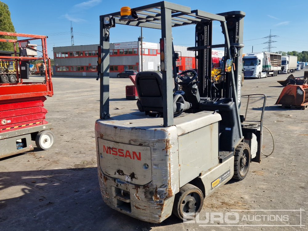 Nissan Electric Forklift 3 Stage Mast, Free Lift Mast, Side Shift, Forks, Charger - Forklift: gambar 4 Nissan Electric Forklift 3 Stage Mast, Free Lift Mast, Side Shift, Forks, Charger - Forklift: gambar 4