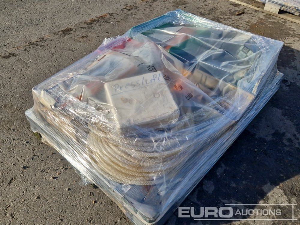 Pallet of Grease Pumps, Chains, Electric Tools, Hoses - Membangun inventaris: gambar 3 Pallet of Grease Pumps, Chains, Electric Tools, Hoses - Membangun inventaris: gambar 3