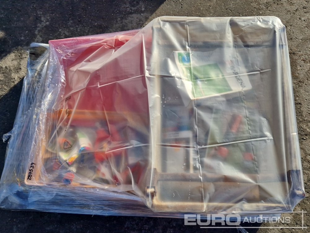 Pallet of Various Gardening, Irregation Items - Membangun inventaris: gambar 1 Pallet of Various Gardening, Irregation Items - Membangun inventaris: gambar 1