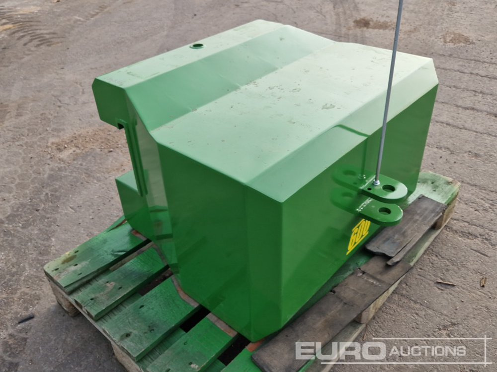 Unused 2025 John Deere 600kg Front Weights to suit John Deere Tractors, Metal Case with Towing Eye (Green) - Peralatan pertanian: gambar 2 Unused 2025 John Deere 600kg Front Weights to suit John Deere Tractors, Metal Case with Towing Eye (Green) - Peralatan pertanian: gambar 2