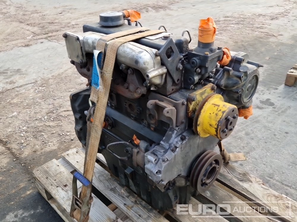 Perkins 4 Cylinder Turbo Diesel Engine - Mesin: gambar 2 Perkins 4 Cylinder Turbo Diesel Engine - Mesin: gambar 2