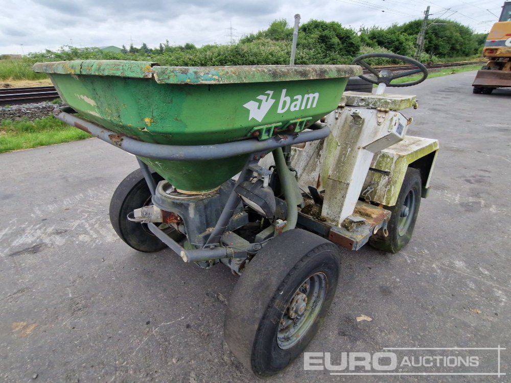 Ride on Spreader - Penyebar pupuk: gambar 1 Ride on Spreader - Penyebar pupuk: gambar 1
