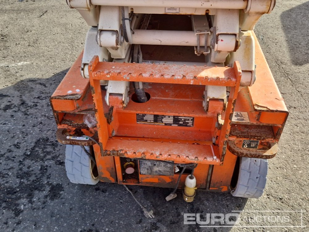 Scissor lifts Snorkel S3219E: gambar 14