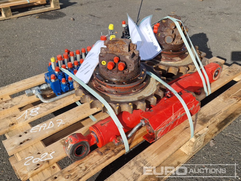 Spare Parts, Final Drive (2 of) Hydraulic Pump, Hydraulic Block, Cylinder to suit Volvo ECR25D - Suku cadang untuk Ekskavator: gambar 2 Spare Parts, Final Drive (2 of) Hydraulic Pump, Hydraulic Block, Cylinder to suit Volvo ECR25D - Suku cadang untuk Ekskavator: gambar 2
