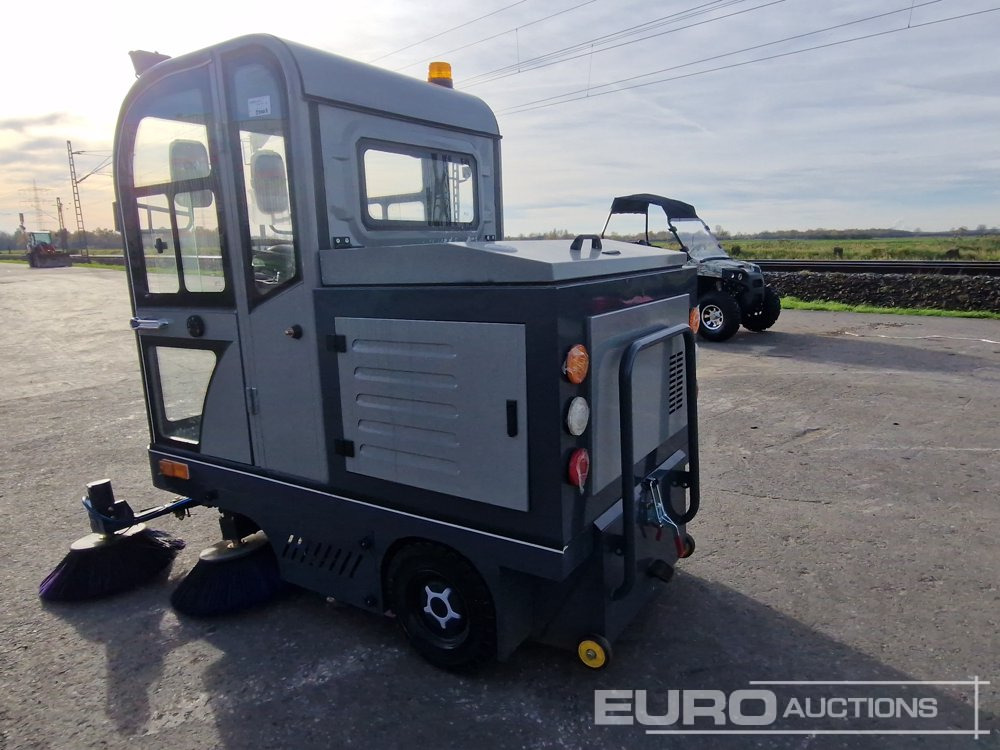 Unused 2025 Kaster S.2000 - Penyapu jalan: gambar 3 Unused 2025 Kaster S.2000 - Penyapu jalan: gambar 3