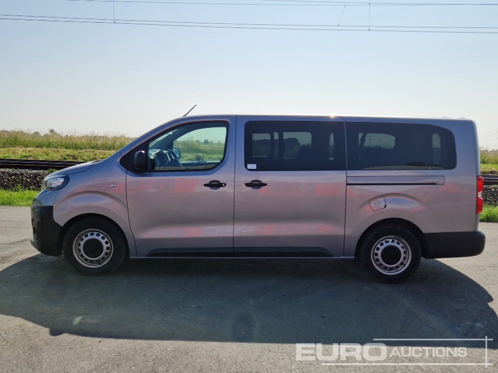 2022 Peugeot Expert H1L3 2.0D - Van pengiriman: gambar 2 2022 Peugeot Expert H1L3 2.0D - Van pengiriman: gambar 2