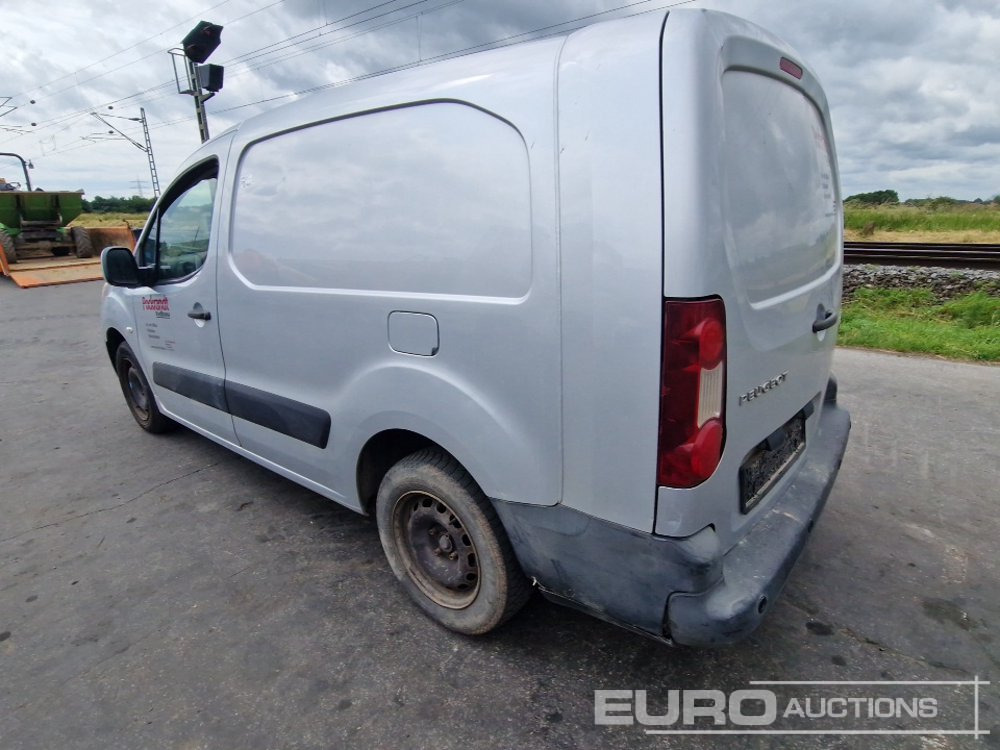 Peugeot Partner - Van pengiriman: gambar 3 Peugeot Partner - Van pengiriman: gambar 3