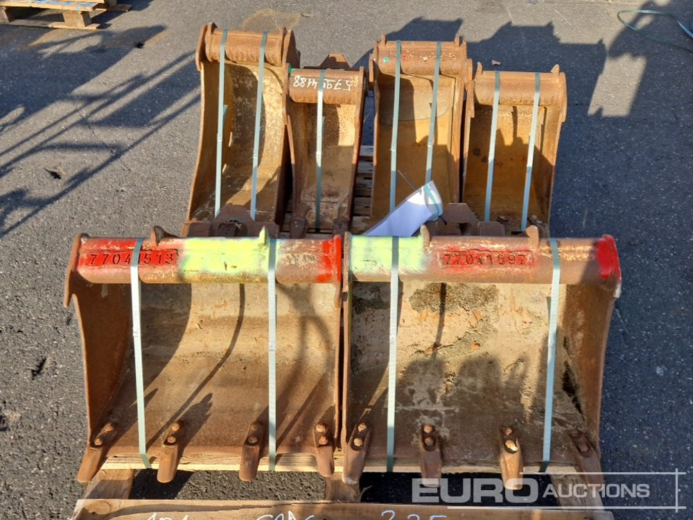 Various Digging Buckets, ARDEN to suit 2-5 Ton Excavator (6 of) - Ember: gambar 5 Various Digging Buckets, ARDEN to suit 2-5 Ton Excavator (6 of) - Ember: gambar 5