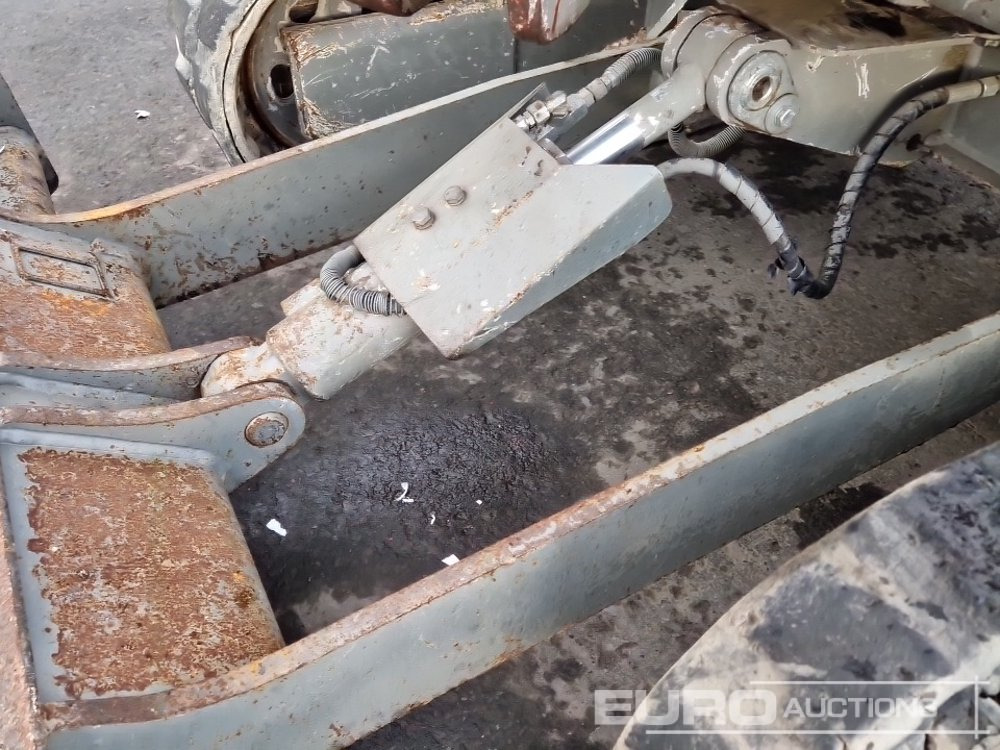 Ekskavator mini Yanmar Rubber Tracks, Blade, Offset, CV, QH, Piped, Aux Piping: gambar 21