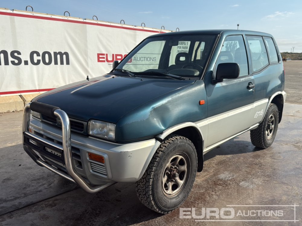 1995 Nissan Terrano II - Mobil SUV: gambar 1 1995 Nissan Terrano II - Mobil SUV: gambar 1