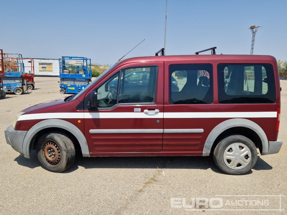 2005 Ford Transit Connect - Van penumpang: gambar 2 2005 Ford Transit Connect - Van penumpang: gambar 2