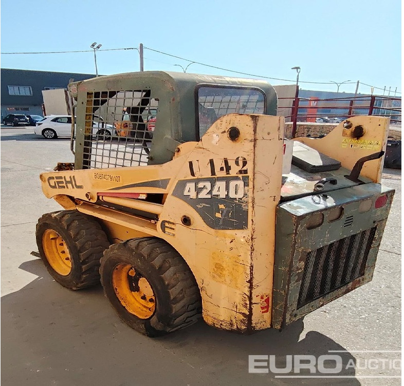 2006 Gehl SL4240 - Skid steer: gambar 1 2006 Gehl SL4240 - Skid steer: gambar 1