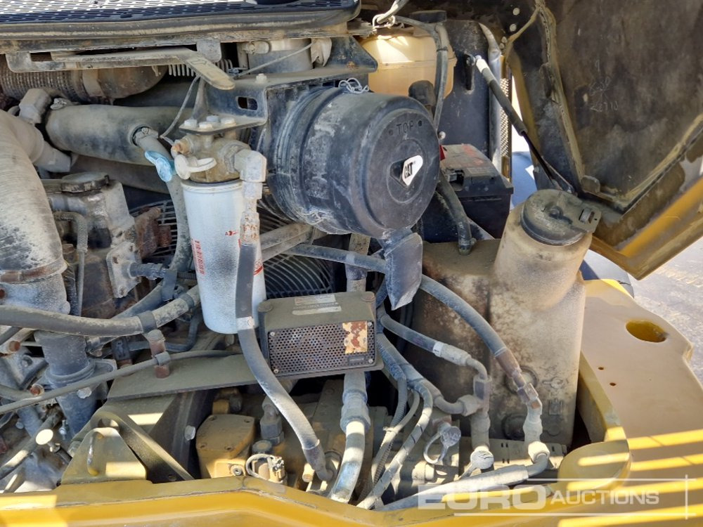 Wheel loader 2010 CAT 908H: gambar 28