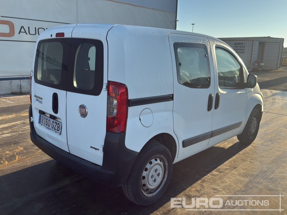 2010 Fiat Fiorino - Van kecil, Van kombi: gambar 5 2010 Fiat Fiorino - Van kecil, Van kombi: gambar 5
