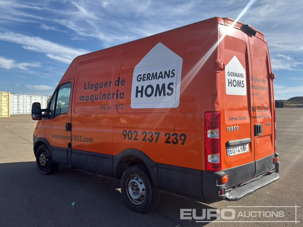 2014 Iveco Daily 35 S13 - Van panel: gambar 3 2014 Iveco Daily 35 S13 - Van panel: gambar 3