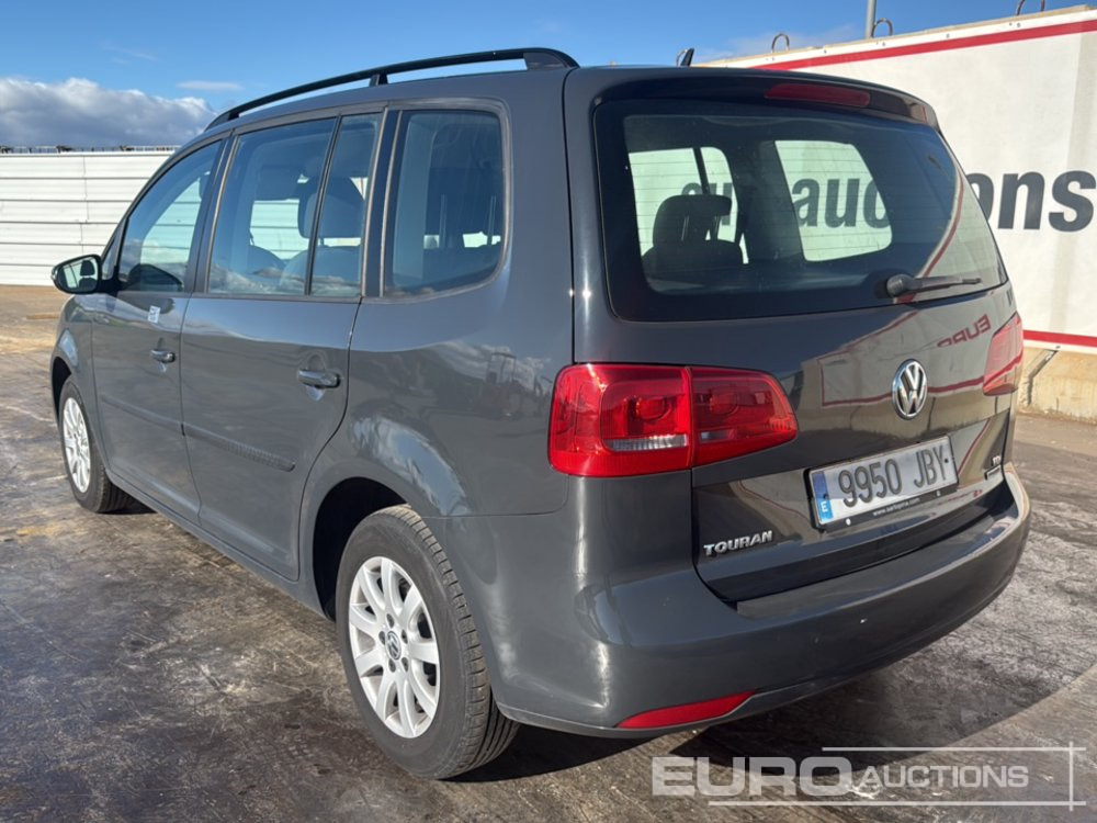 2014 Volkswagen Touran - Mobil: gambar 3 2014 Volkswagen Touran - Mobil: gambar 3