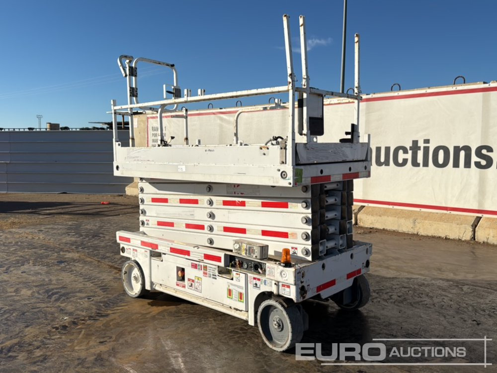 2015 Haulotte Compact 14 - Scissor lifts: gambar 3 2015 Haulotte Compact 14 - Scissor lifts: gambar 3