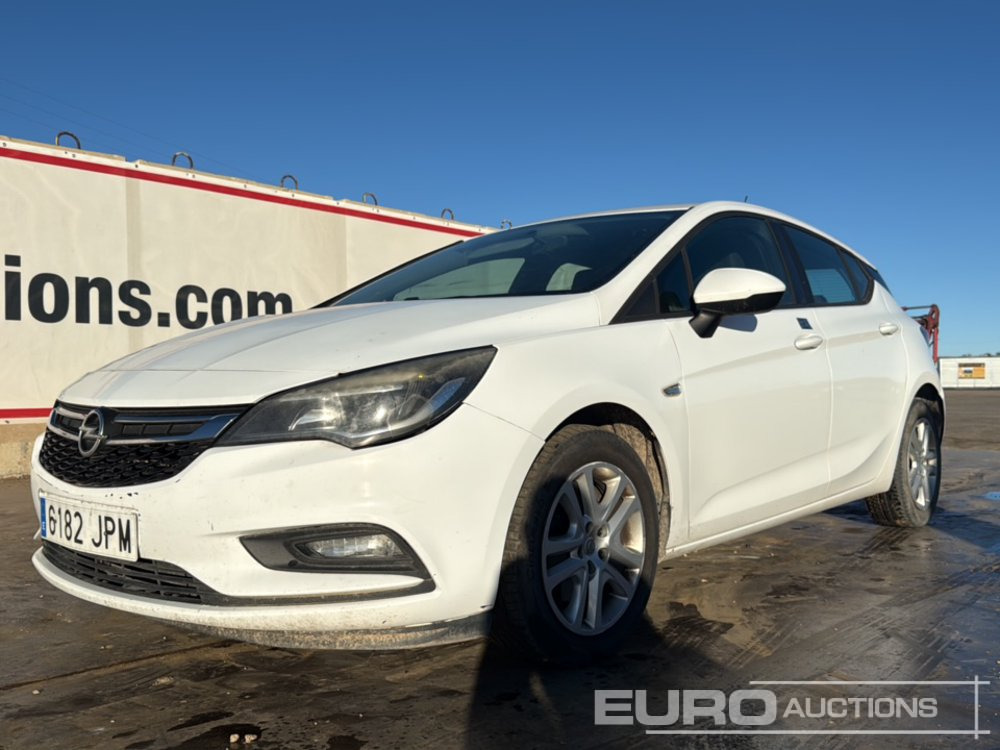 2016 Opel Astra - Mobil: gambar 1 2016 Opel Astra - Mobil: gambar 1