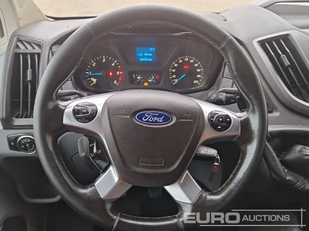 Van panel Ford Transit: gambar 20