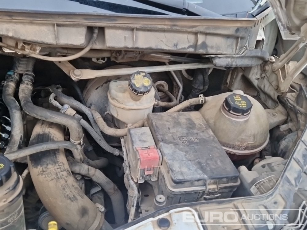 Van panel Ford Transit: gambar 28