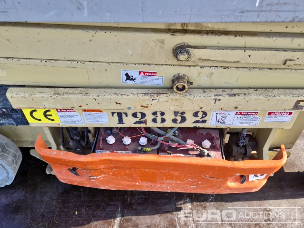 Platform pengangkat JLG 2030ES: gambar 16