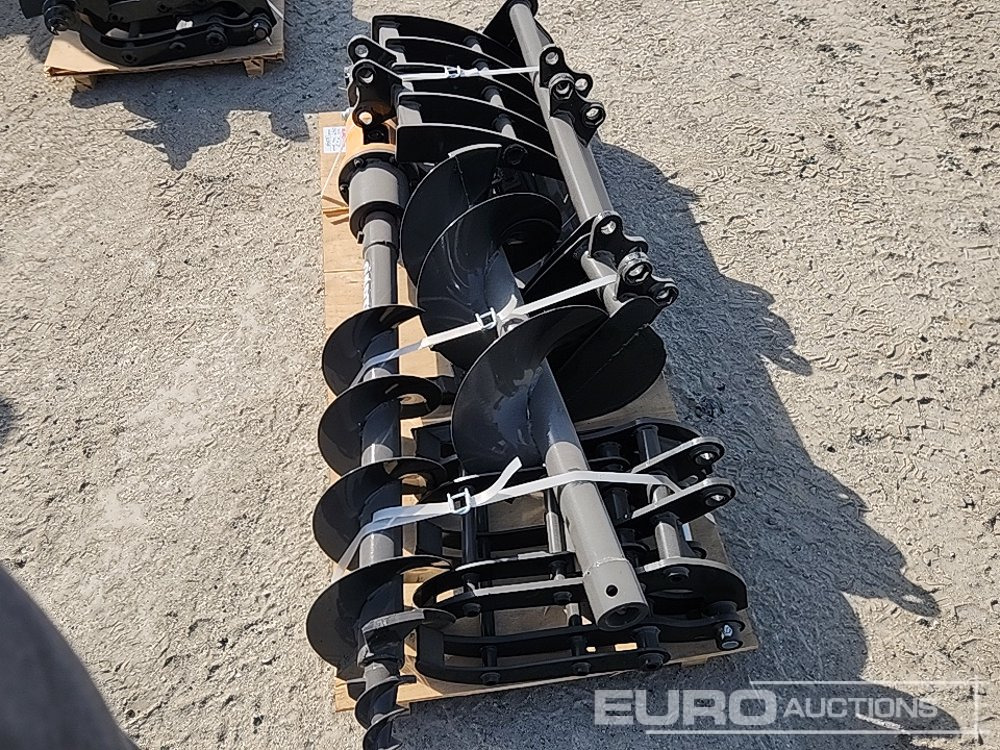 Unused 2025 Captok QTY (8 of) Rake, Ripper, Graber,12" Auger, 16" Auger, 8" Narrow bucket, 24" Bucekt, 32" Bucket To Suit Excavator - Lampiran untuk Ekskavator: gambar 2 Unused 2025 Captok QTY (8 of) Rake, Ripper, Graber,12" Auger, 16" Auger, 8" Narrow bucket, 24" Bucekt, 32" Bucket To Suit Excavator - Lampiran untuk Ekskavator: gambar 2