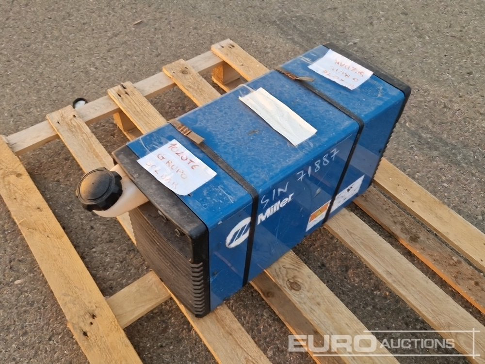 Miller Welding Machine (Incomplete) - Membangun inventaris: gambar 1 Miller Welding Machine (Incomplete) - Membangun inventaris: gambar 1