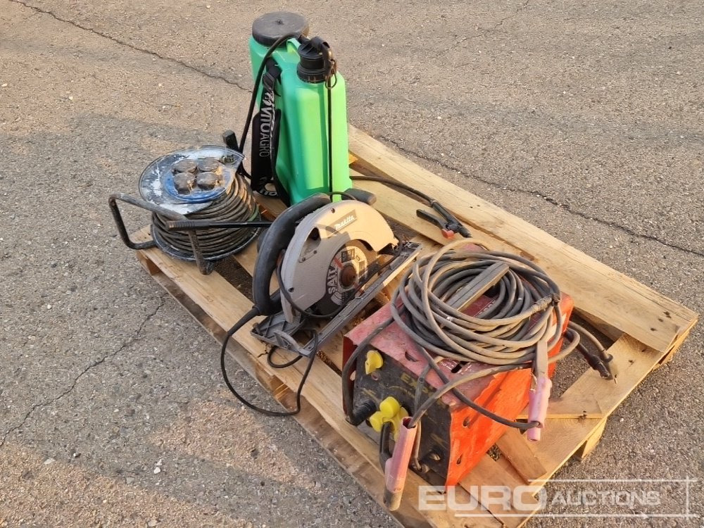 Pallet of Welding Machine, Circular Saw, Cable Reel, Backpack Sprayer - Membangun inventaris: gambar 2 Pallet of Welding Machine, Circular Saw, Cable Reel, Backpack Sprayer - Membangun inventaris: gambar 2