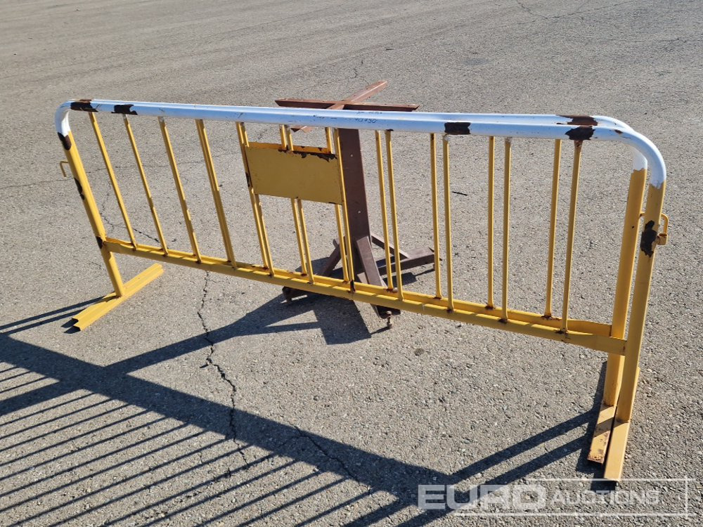 Rotating Table Stand, Fence Panel (2 of) - Membangun inventaris: gambar 5 Rotating Table Stand, Fence Panel (2 of) - Membangun inventaris: gambar 5