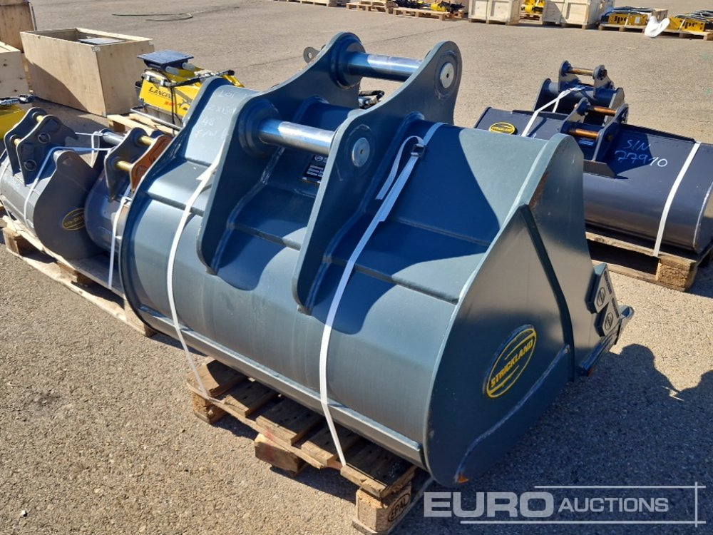 Strickland BT13 - Ember: gambar 4 Strickland BT13 - Ember: gambar 4