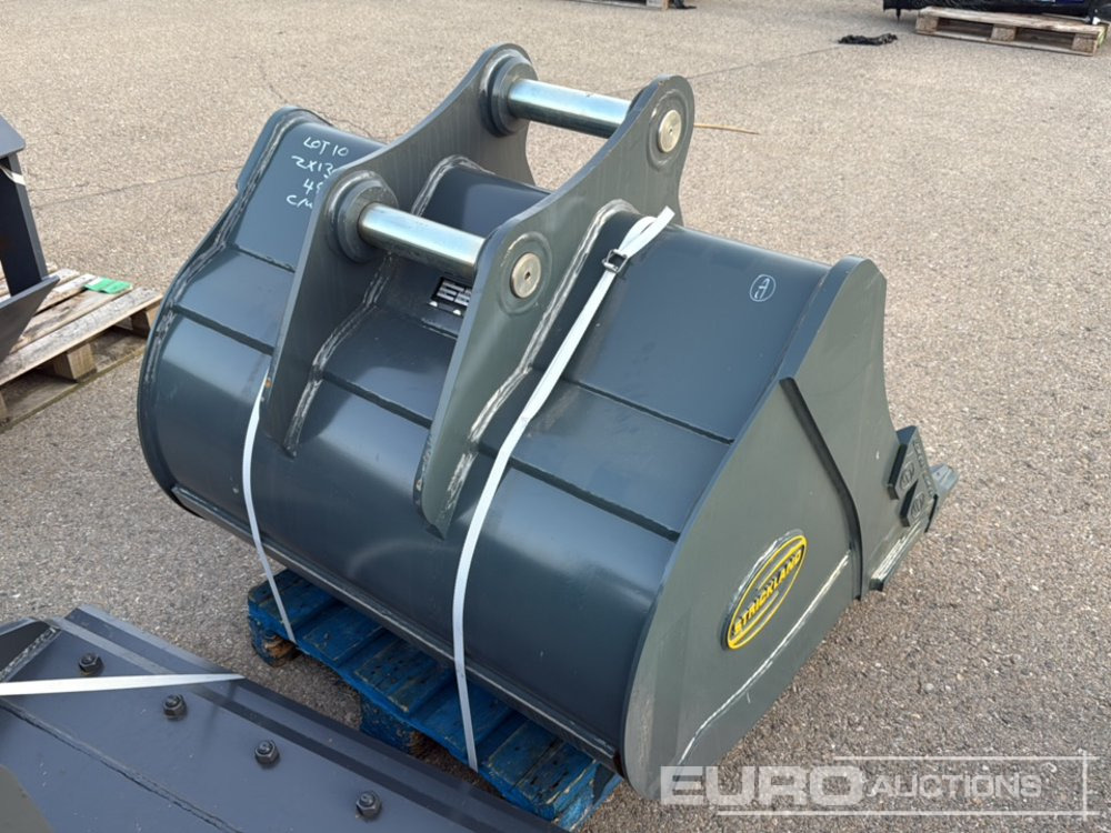 Strickland BT13 - Ember: gambar 4 Strickland BT13 - Ember: gambar 4