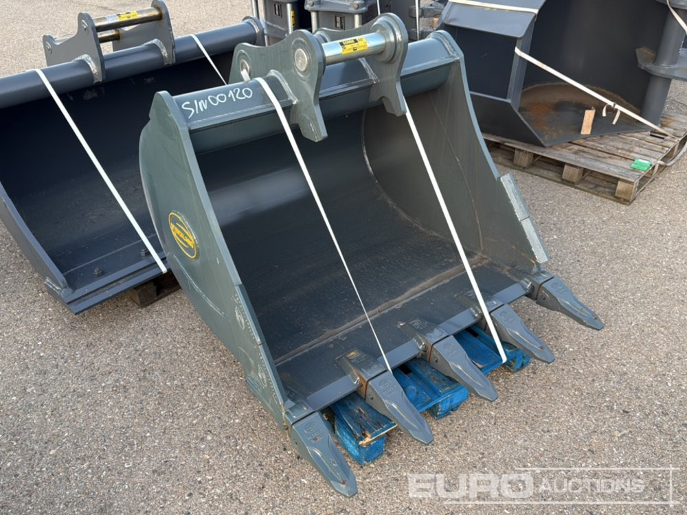 Strickland BT13 - Ember: gambar 1 Strickland BT13 - Ember: gambar 1