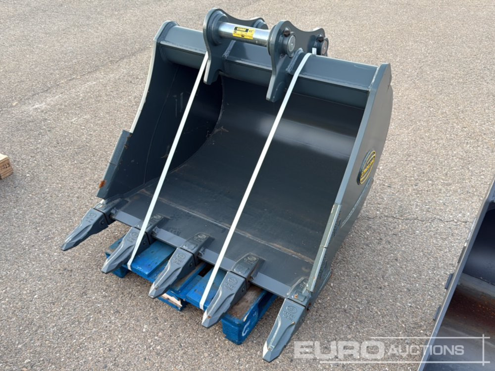 Strickland BT13 - Ember: gambar 1 Strickland BT13 - Ember: gambar 1