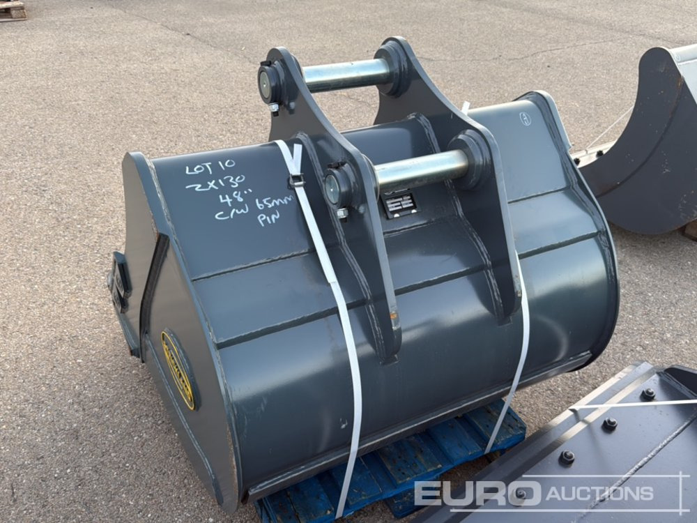 Strickland BT13 - Ember: gambar 3 Strickland BT13 - Ember: gambar 3