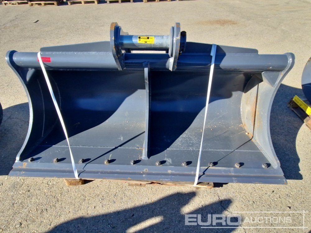 Strickland BT21 - Ember: gambar 2 Strickland BT21 - Ember: gambar 2