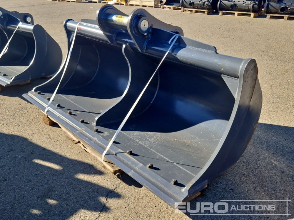 Strickland BT21 - Ember: gambar 1 Strickland BT21 - Ember: gambar 1