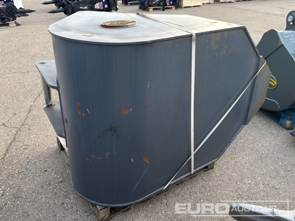 Strickland Ditch Cleaning Bucket - Ember: gambar 3 Strickland Ditch Cleaning Bucket - Ember: gambar 3