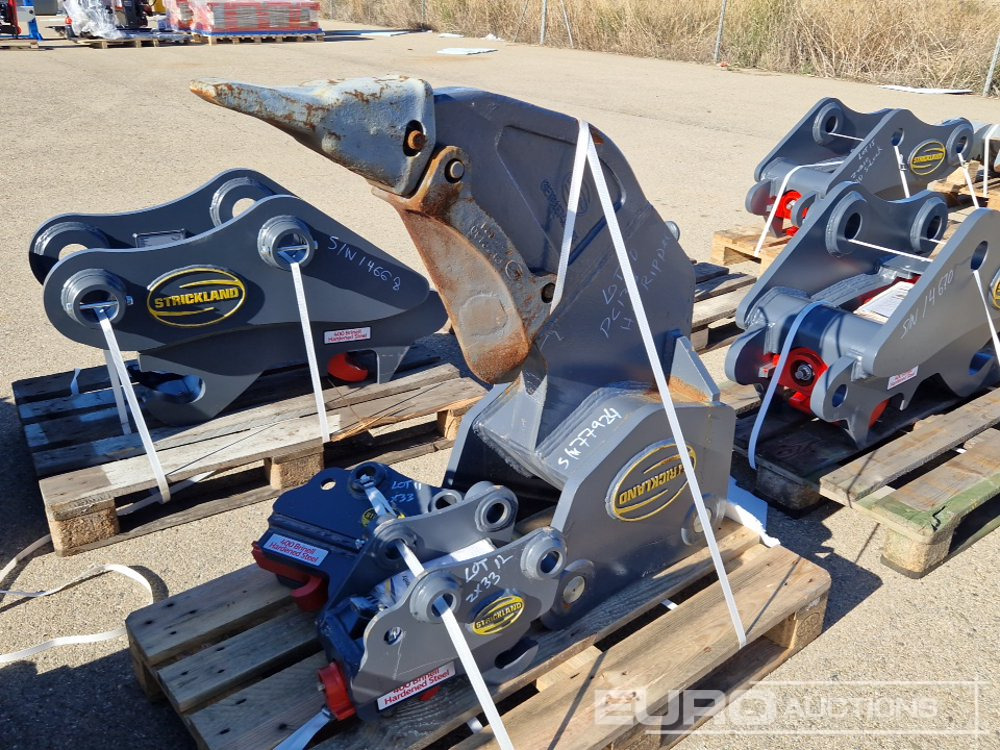 Strickland Set of Quick Coupler & Ripper - Ripper: gambar 1 Strickland Set of Quick Coupler & Ripper - Ripper: gambar 1