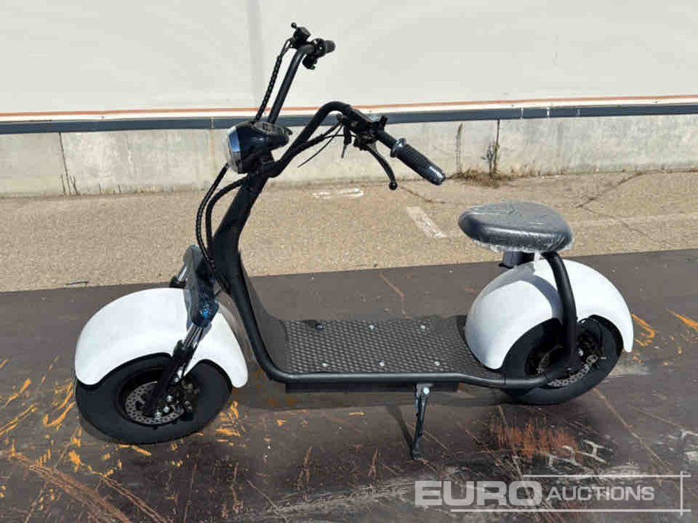 Unused City coco Electric Scooter Max Speed 40km/h, Autonomy 45km / Scooter Eléctrico - Sepeda motor: gambar 2 Unused City coco Electric Scooter Max Speed 40km/h, Autonomy 45km / Scooter Eléctrico - Sepeda motor: gambar 2
