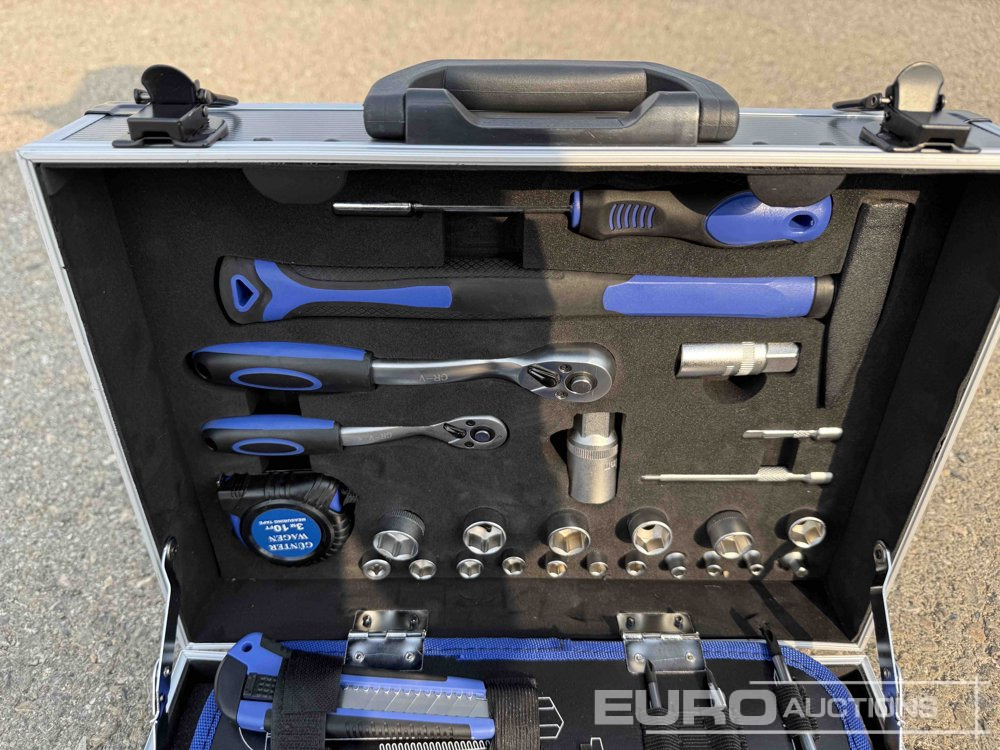 Membangun inventaris Unused Günter Wagen 110 Pcs Aluminium Tools Box: gambar 6