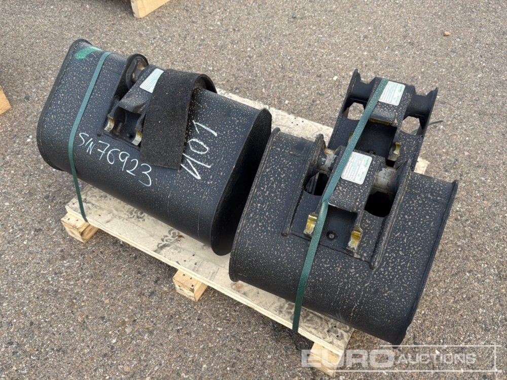 Unused Häner Bucket Package HTL160-Morin-M0 24" (600mm) Tilt Ditch Bucket S/N20250272, Digging Buckets HTL120-Morin-M0 12" (250mm) S/N20250210 and HTL140-Morin-M0 24" (600mm) to suit 1-2,5 ton mini ex - Ember: gambar 4 Unused Häner Bucket Package HTL160-Morin-M0 24" (600mm) Tilt Ditch Bucket S/N20250272, Digging Buckets HTL120-Morin-M0 12" (250mm) S/N20250210 and HTL140-Morin-M0 24" (600mm) to suit 1-2,5 ton mini ex - Ember: gambar 4