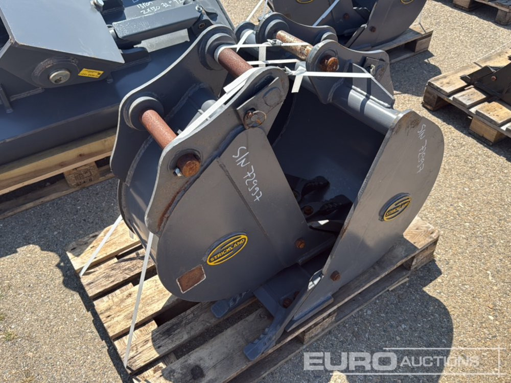 Unused Strickland 30", 12" Digging Buckets 45mm Pin to suit 6+ Ton Excavator - Ember: gambar 3 Unused Strickland 30", 12" Digging Buckets 45mm Pin to suit 6+ Ton Excavator - Ember: gambar 3